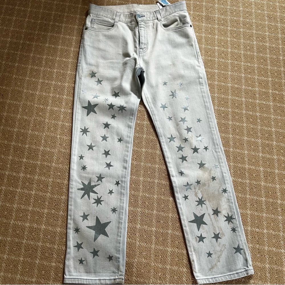 Stella McCartney mid rise, light wash star jeans!